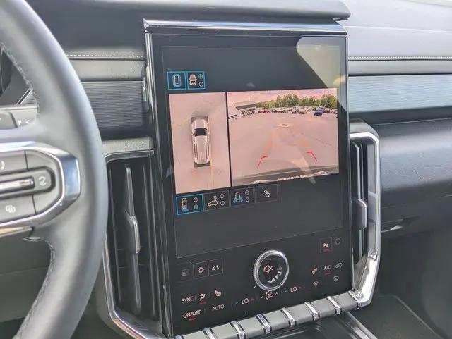 2026 GMC Acadia Elevation AWD