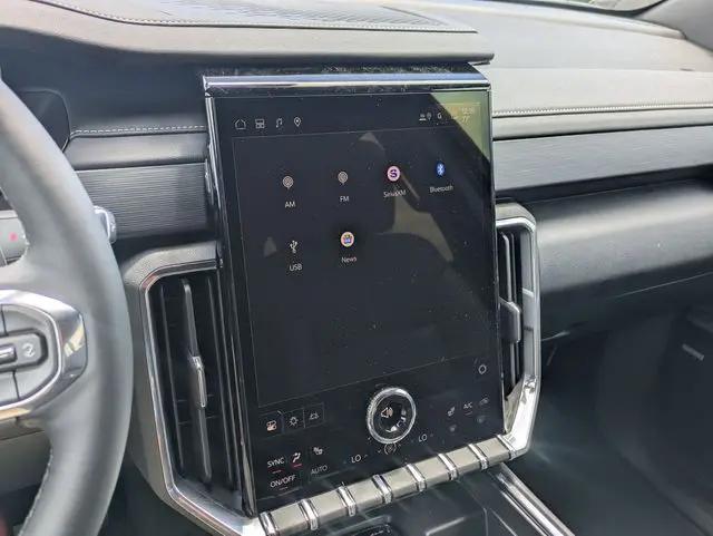 2026 GMC Acadia Elevation AWD