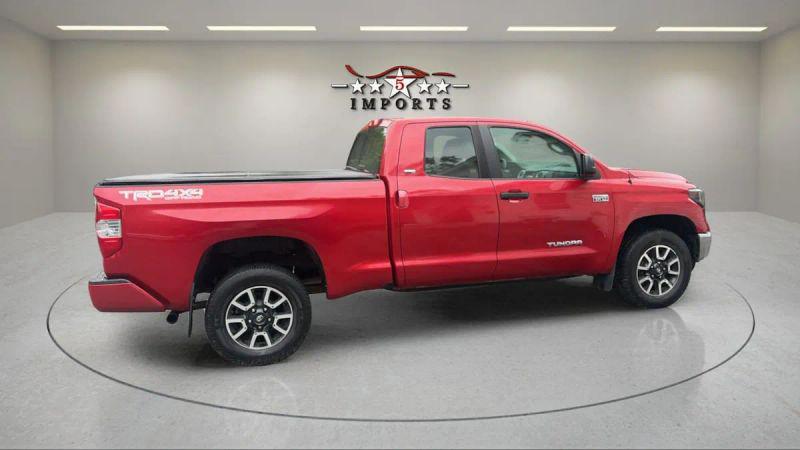 2016 Toyota Tundra SR5 5.7L V8