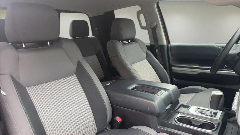 2016 Toyota Tundra SR5 5.7L V8