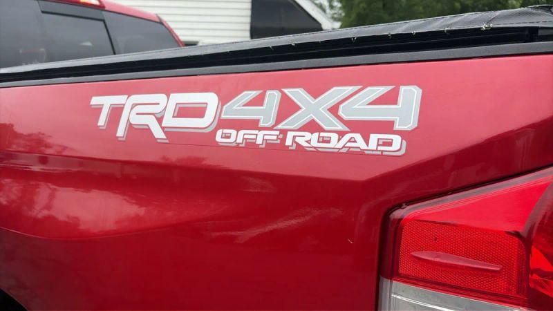 2016 Toyota Tundra SR5 5.7L V8