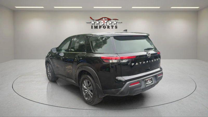 2023 Nissan Pathfinder S FWD