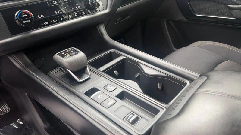 2023 Nissan Pathfinder S FWD