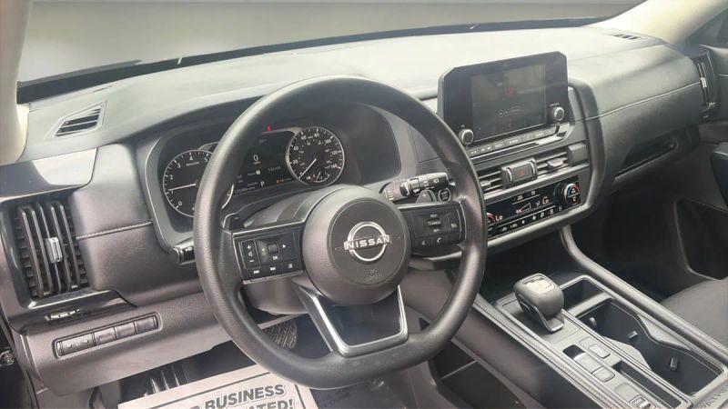 2023 Nissan Pathfinder S FWD