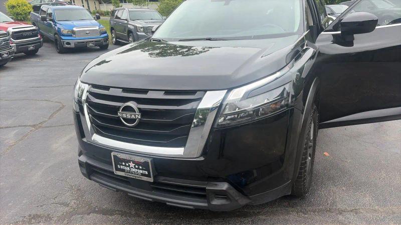 2023 Nissan Pathfinder S FWD