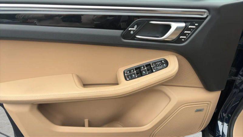 2019 Porsche Macan Base