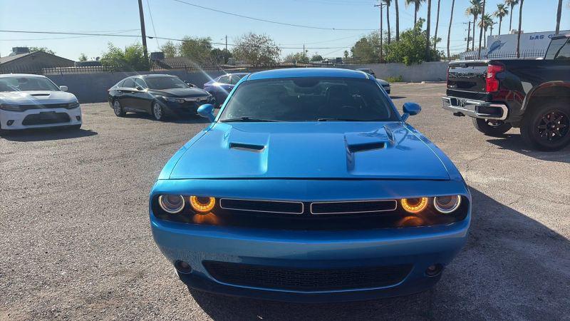 2016 Dodge Challenger SXT Plus