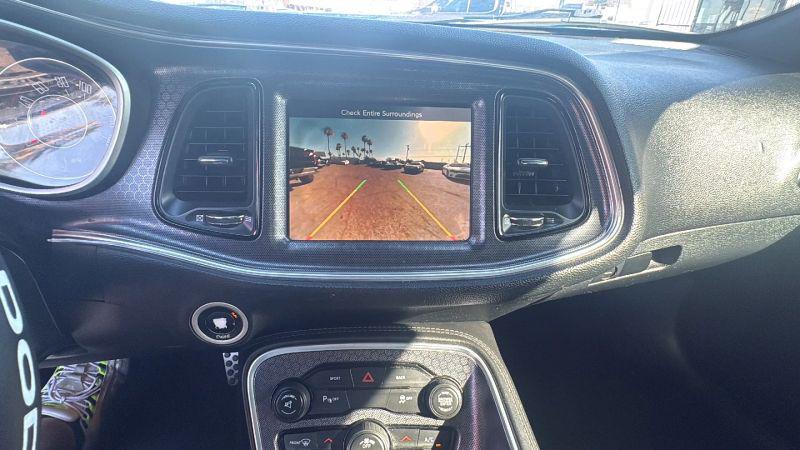 2016 Dodge Challenger SXT Plus