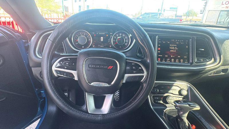 2016 Dodge Challenger SXT Plus