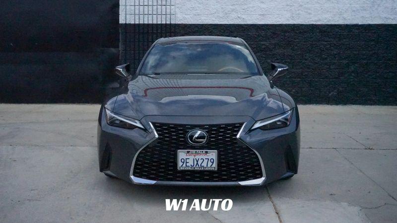 2023 Lexus IS 300 300