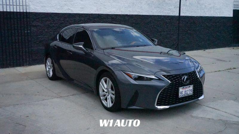 2023 Lexus IS 300 300