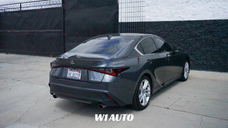 2023 Lexus IS 300 300
