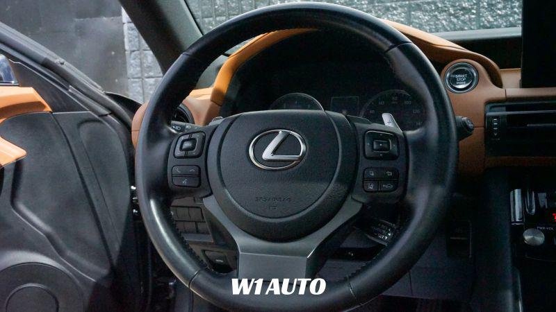 2023 Lexus IS 300 300