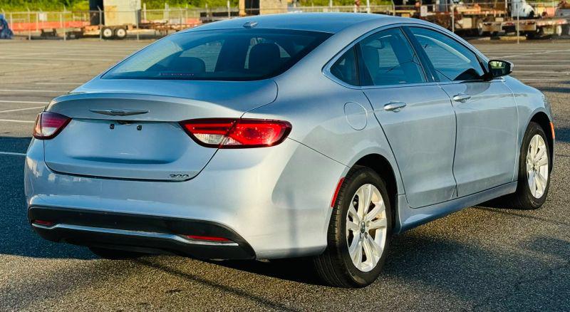 2015 Chrysler 200 Limited