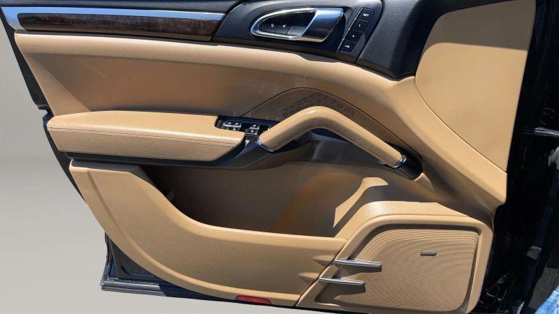2016 Porsche Cayenne S