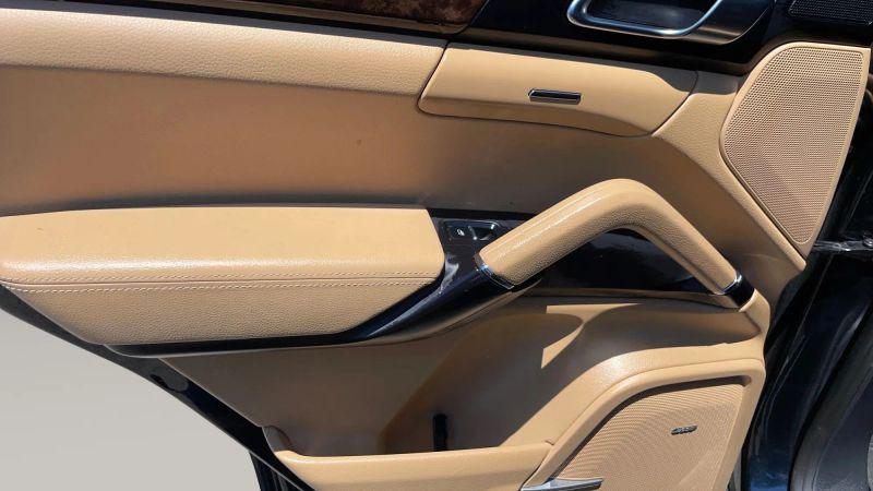 2016 Porsche Cayenne S