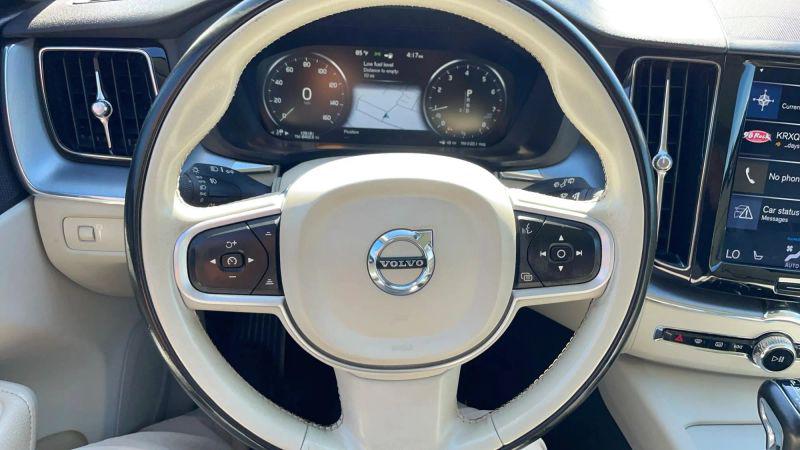 2018 Volvo XC60 T6 Momentum