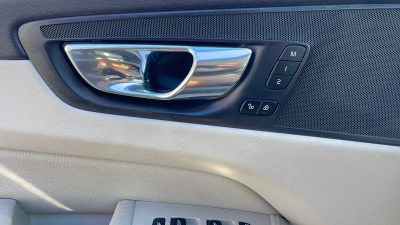 2018 Volvo XC60 T6 Momentum