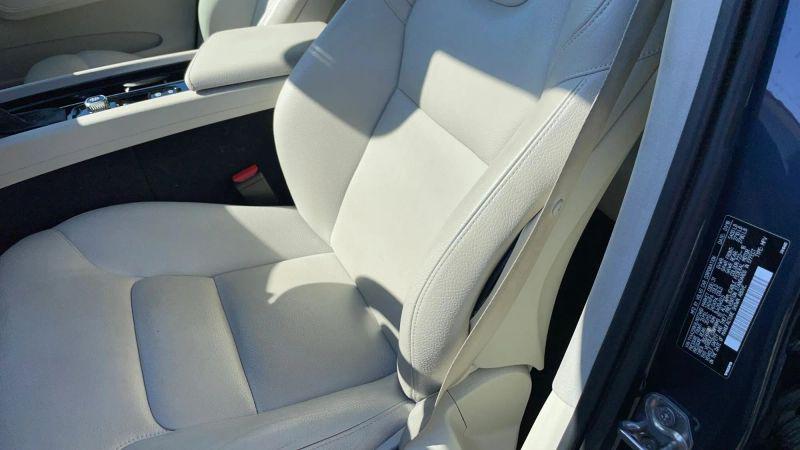 2018 Volvo XC60 T6 Momentum