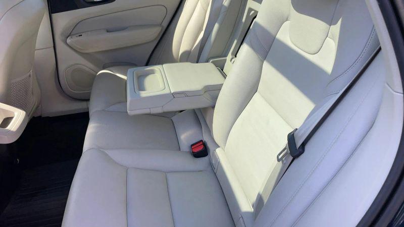2018 Volvo XC60 T6 Momentum