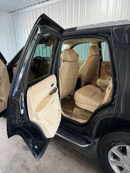 2007 Cadillac Escalade Standard