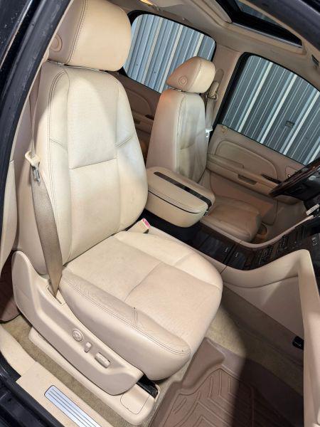 2007 Cadillac Escalade Standard