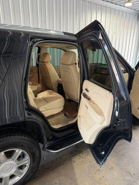 2007 Cadillac Escalade Standard