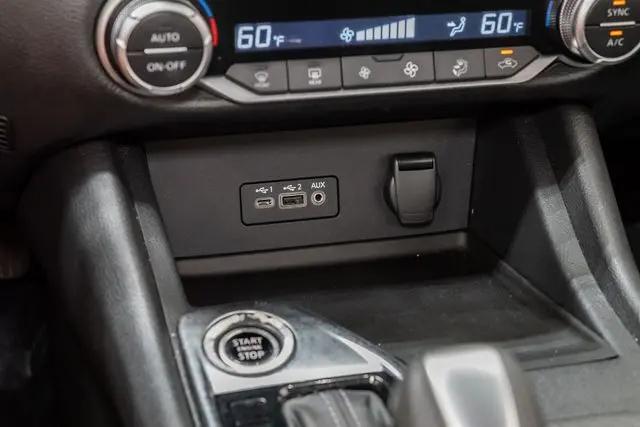 2020 Nissan Sentra SV Xtronic CVT