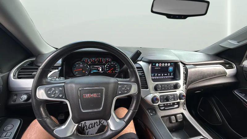 2017 GMC Yukon XL SLT