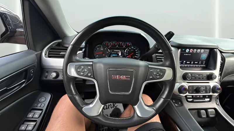 2017 GMC Yukon XL SLT