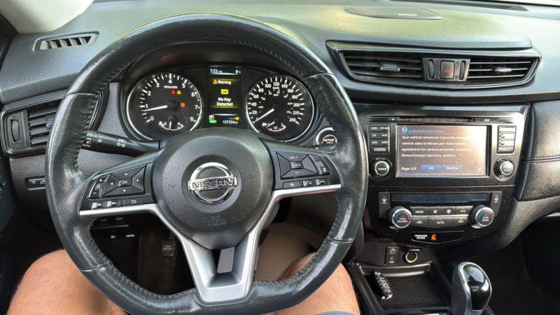 2017 Nissan Rogue SL