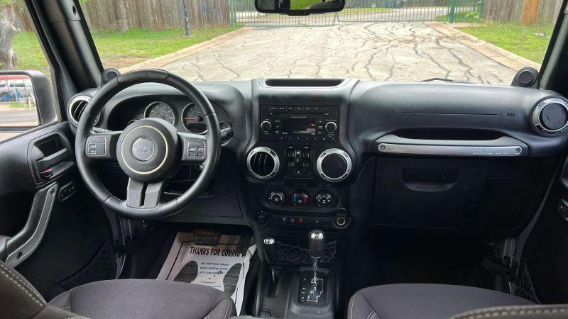 2013 Jeep Wrangler Unlimited Sahara