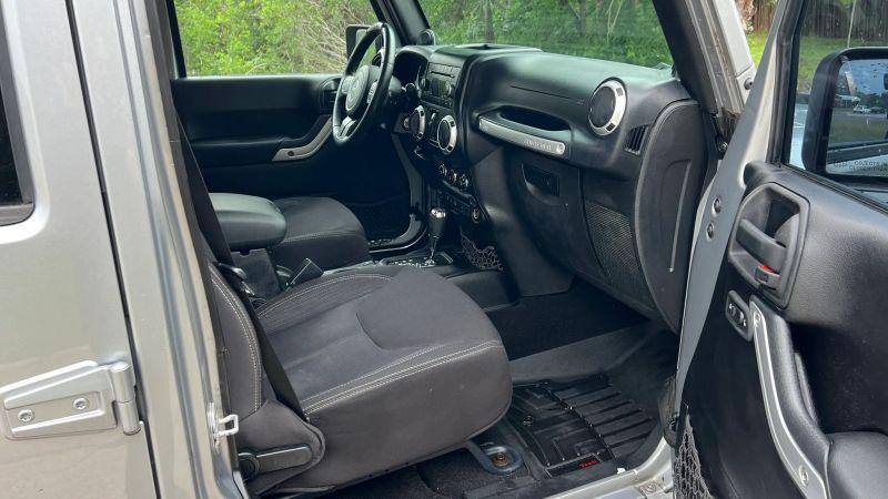 2013 Jeep Wrangler Unlimited Sahara