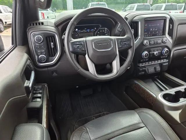 2022 GMC Sierra 2500HD 4WD Crew Cab Standard Bed Denali