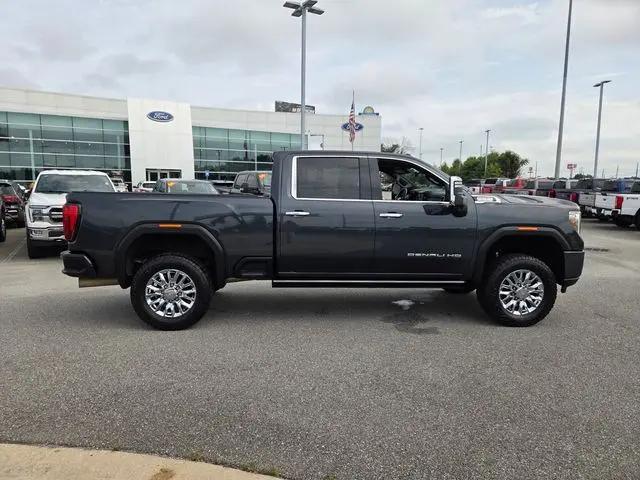 2022 GMC Sierra 2500HD 4WD Crew Cab Standard Bed Denali