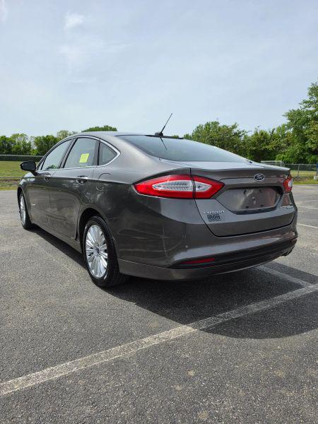 2014 Ford Fusion Hybrid SE