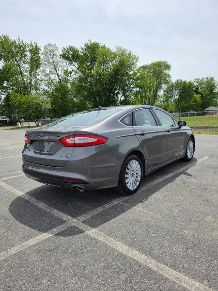 2014 Ford Fusion Hybrid SE