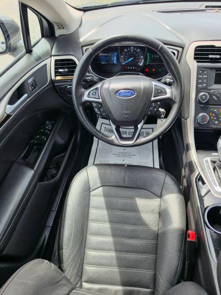 2014 Ford Fusion Hybrid SE
