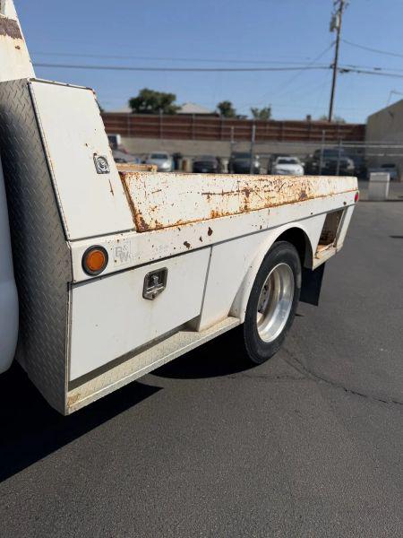 2003 Ford F-550 XL