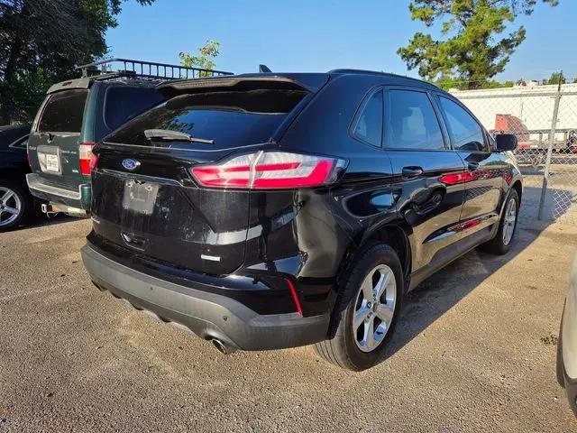 2020 Ford Edge SE