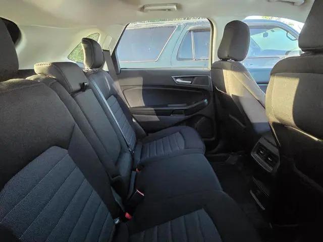 2020 Ford Edge SE