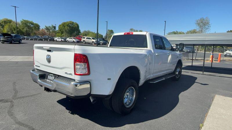 2020 Ram 3500 Big Horn Crew Cab 4x4 8' Box