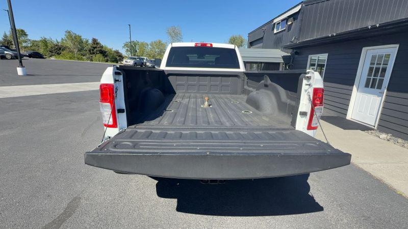 2020 Ram 3500 Big Horn Crew Cab 4x4 8' Box