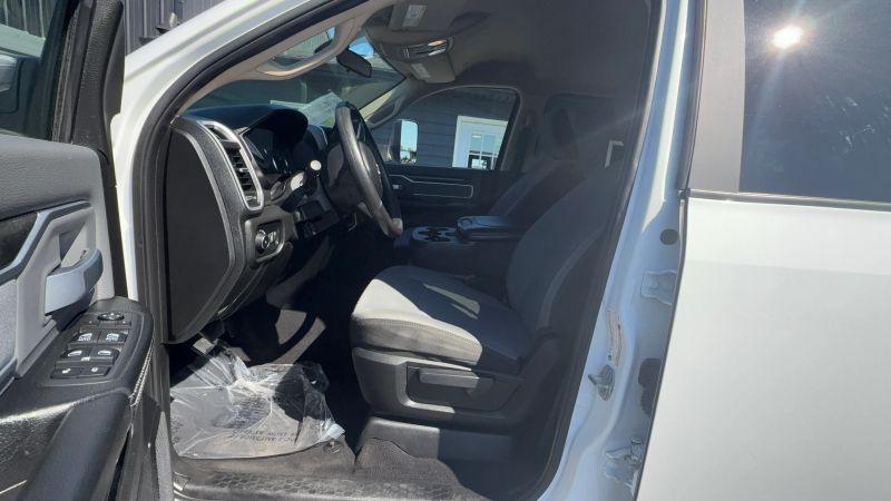 2020 Ram 3500 Big Horn Crew Cab 4x4 8' Box
