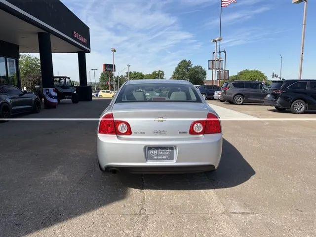 2011 Chevrolet Malibu LS