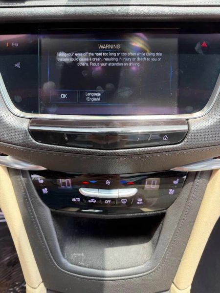2017 Cadillac XT5 Premium Luxury