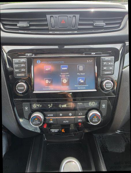 2017 Nissan Rogue Sport SL