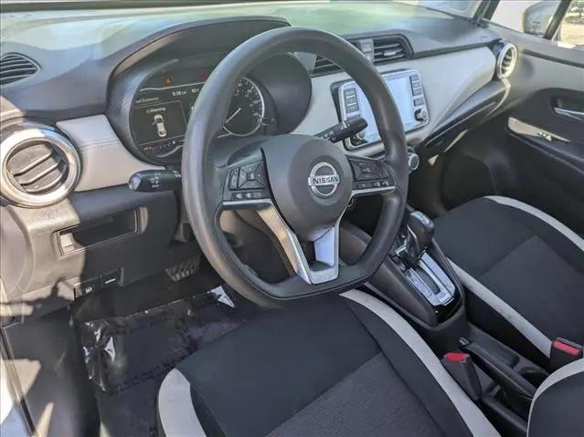 2020 Nissan Versa SV Xtronic CVT