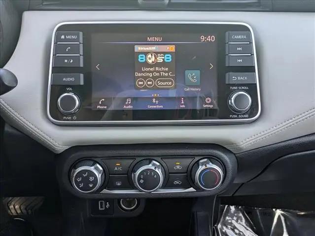 2020 Nissan Versa SV Xtronic CVT