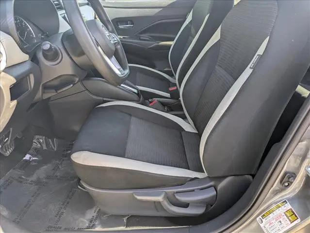 2020 Nissan Versa SV Xtronic CVT